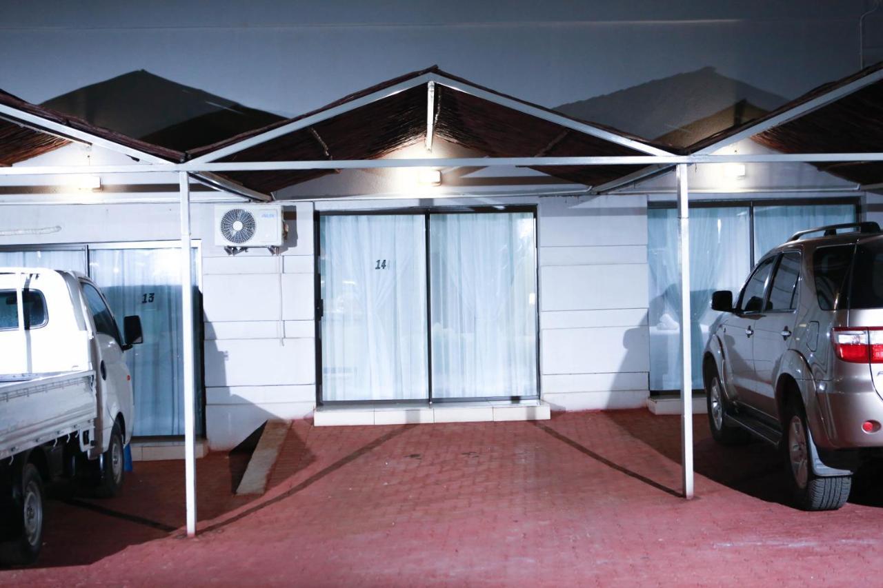 Gracious Lodge Burgersfort Exterior photo